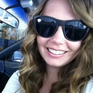 Meet your Posher, Courtney